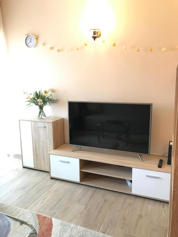 Dom Square-Centrum-Free Parking Apartment Szeged Ngoại thất bức ảnh